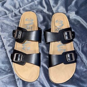 women’s size 11 sandals, never worn